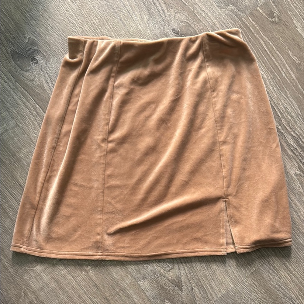 Elegant Tan Skirt